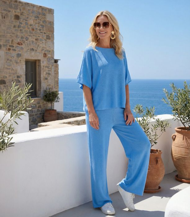 Neuleasu vaaleansininen GIULIA